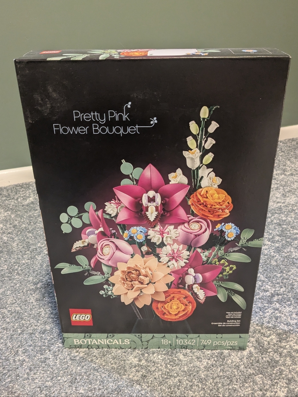 LEGO Floral Arrangement in Pink, Orange & Cream Tones - Picture 2 of 3